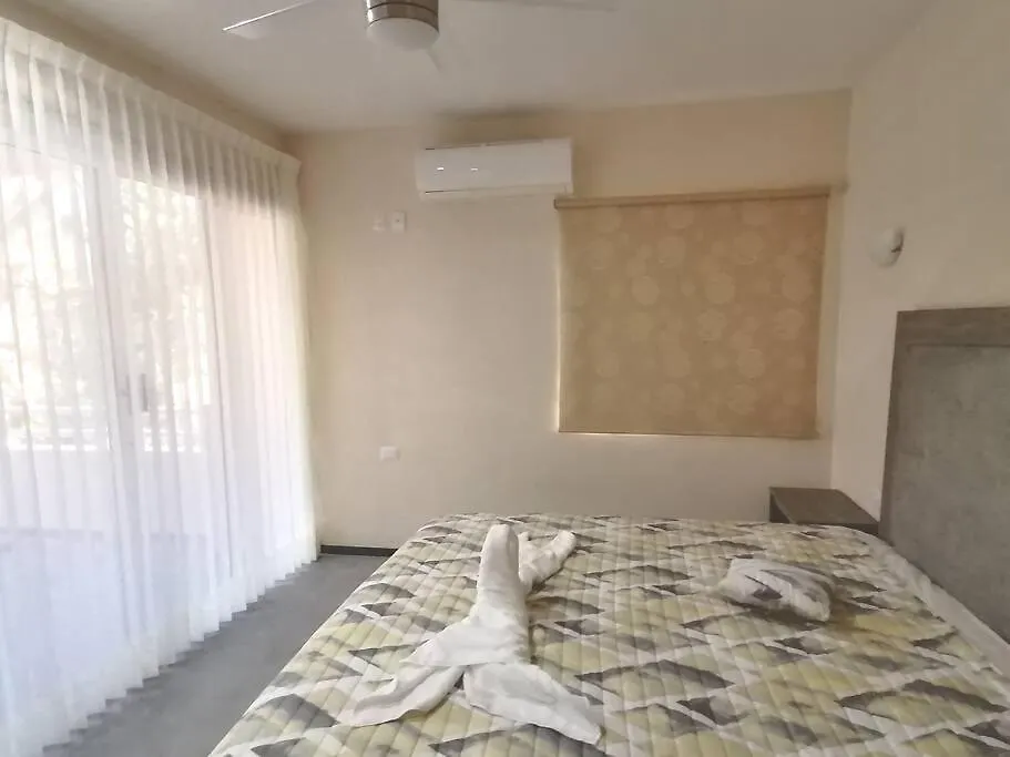 Apartment Marysol Beachfront Next To Nomads D4 Isla Mujeres Mexico