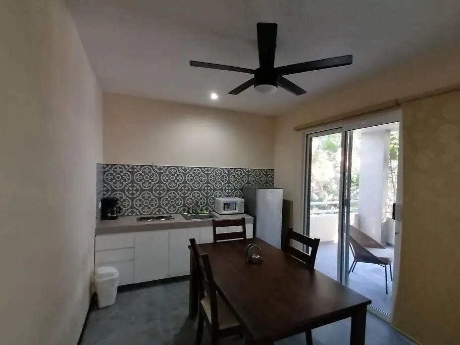 Apartment Marysol Beachfront Next To Nomads D4 Isla Mujeres
